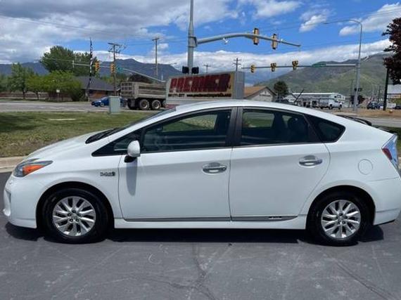 TOYOTA PRIUS PLUG-IN 2012 JTDKN3DP4C3001545 image